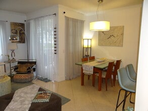 3125 NE 184th St, Unit 1101 in North Miami Beach, FL - Building Photo - Building Photo