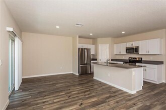 7621 Hydrangea Ln in Wesley Chapel, FL - Building Photo - Building Photo