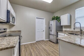 12169 Thicket Bend Dr in Fort Worth, TX - Building Photo - Building Photo