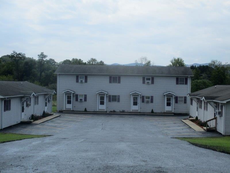 110 Bruce St in Elkins, WV - Building Photo