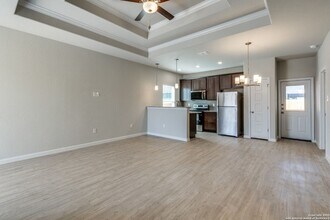 602 Hudson St in Seguin, TX - Building Photo - Building Photo