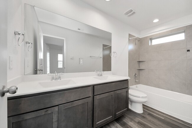 property at 501 Newcomb Holw Dr