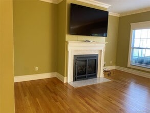 16 Nicole Ct in Copiague, NY - Building Photo - Building Photo