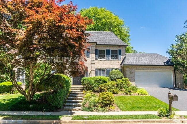 property at 4001 N Ridgeview Rd