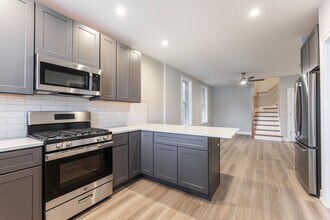 1725 N Honore St in Chicago, IL - Building Photo - Building Photo