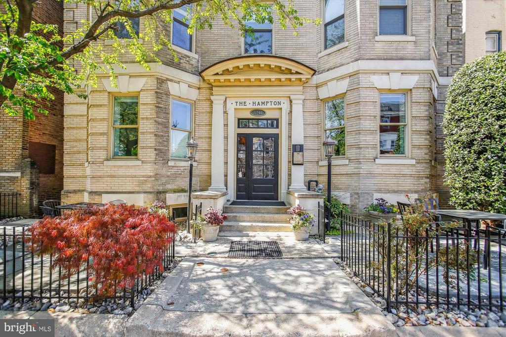 1740 18th St NW in Washington, DC - Building Photo