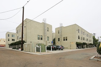 Paseo La Mesa in La Mesa, CA - Building Photo - Building Photo