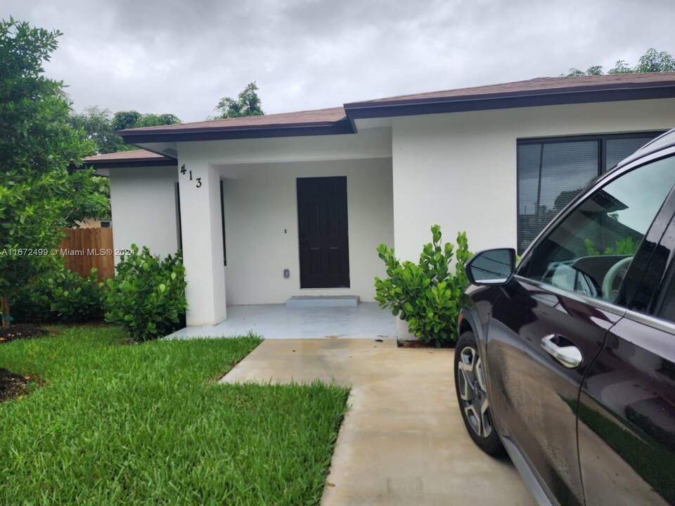 413 SW 10th St in Delray Beach, FL - Building Photo