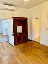 1466 St James Ct in Louisville, KY - Building Photo