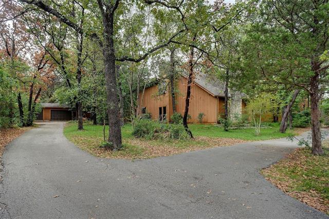 1393 Brown Ln in Southlake, TX - Building Photo