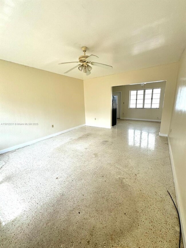 2140 Bay Dr in Miami Beach, FL - Building Photo - Building Photo