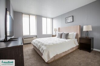 101 Three Rivers N, Unit E0713 in Fort Wayne, IN - Foto de edificio - Building Photo