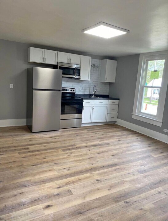 201 Elm Ave in Oconto, WI - Building Photo