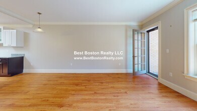 286 Main St, Unit 209 in Woburn, MA - Building Photo - Building Photo