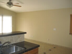 7315 W Eugie Ave in Peoria, AZ - Building Photo