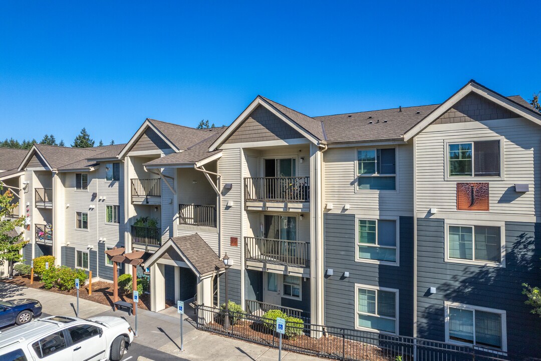 Park 16 in Federal Way, WA - Building Photo