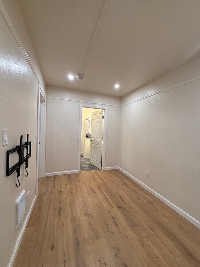 702 Baker St in San Francisco, CA - Building Photo - Building Photo