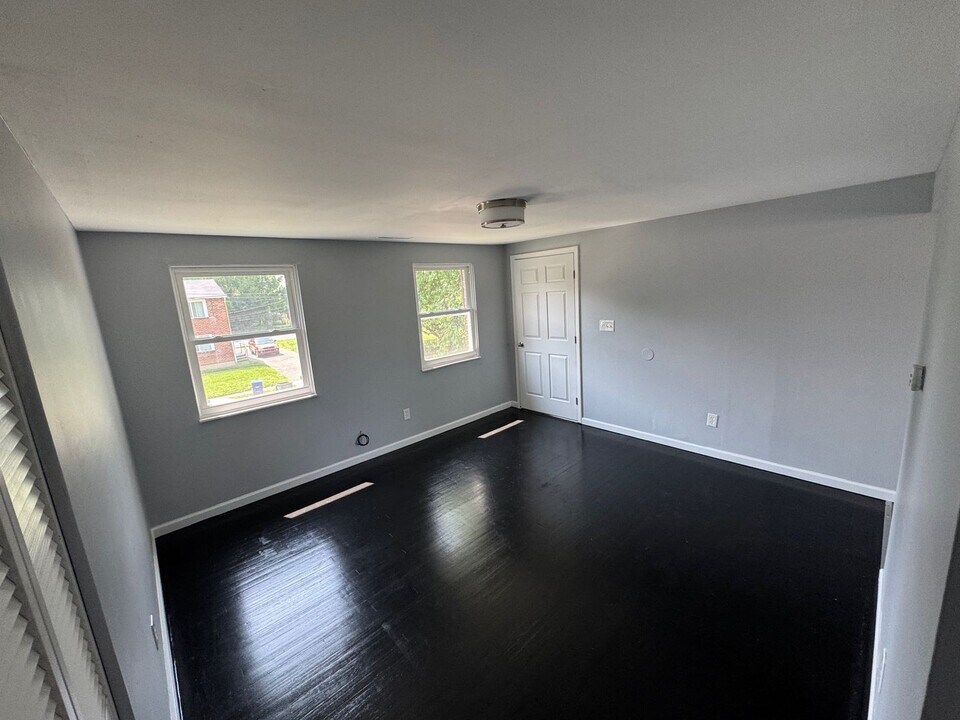 1638-1640-1640 Smith Rd in Columbus, OH - Building Photo
