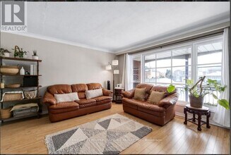 730 Meadowvale Rd in Toronto, ON - Building Photo - Building Photo