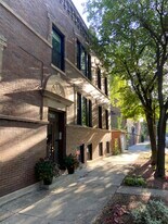 3018 W Schubert Ave, Unit One in Chicago, IL - Building Photo