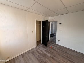 253 Forest Ave in Amsterdam, NY - Building Photo - Building Photo