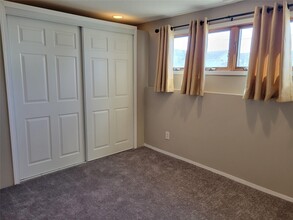 7 St Clair St in Deer Park, NY - Building Photo - Building Photo