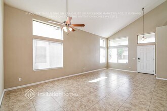 2005 W Green Tree Dr in San Tan Valley, AZ - Building Photo - Building Photo