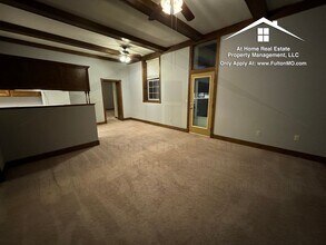 103 E 10th St in Fulton, MO - Building Photo - Building Photo