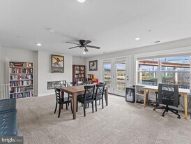 2410 Stella Pl in Alexandria, VA - Building Photo