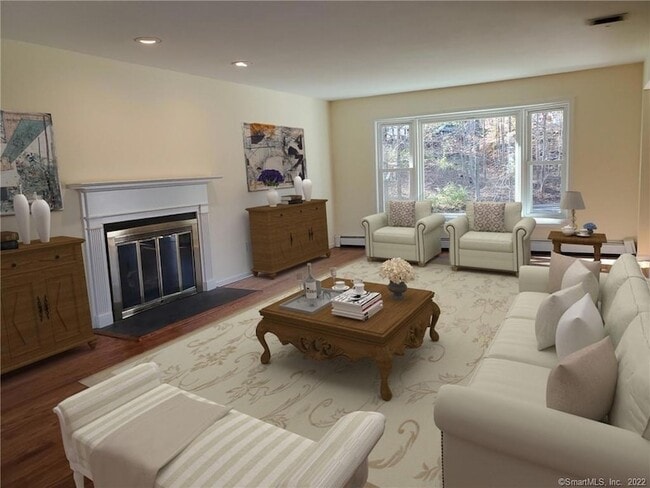 208 Guinea Rd in Stamford, CT - Foto de edificio - Building Photo