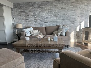 111 Grandview Ave in Pittsburgh, PA - Foto de edificio - Building Photo