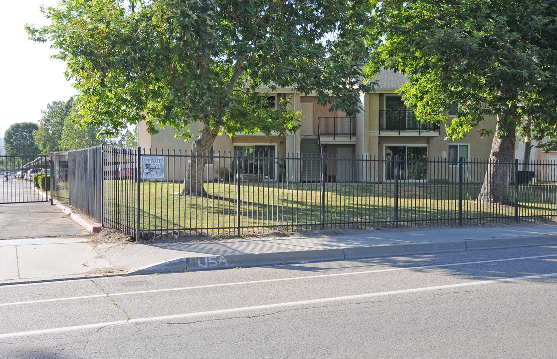 Lakeview Apartments in Lake Elsinore, CA - Building Photo