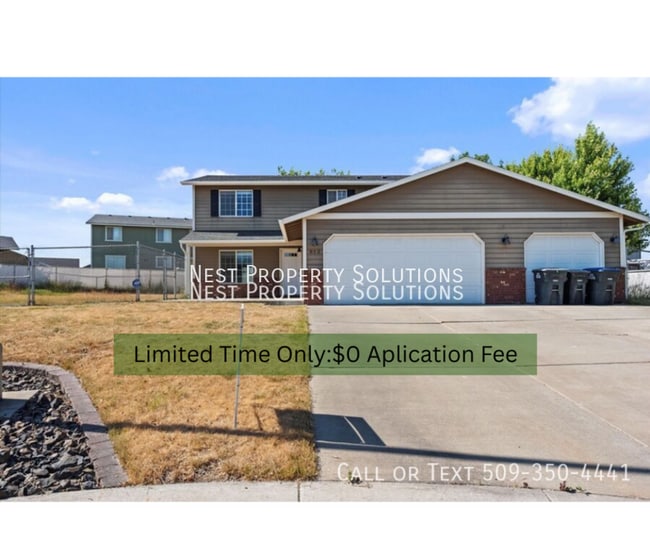 property at 812 Sage Bay Dr