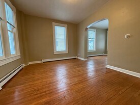 659 4th St E in St. Paul, MN - Building Photo