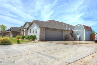 2017 142nd St in Lubbock, TX - Building Photo - Building Photo