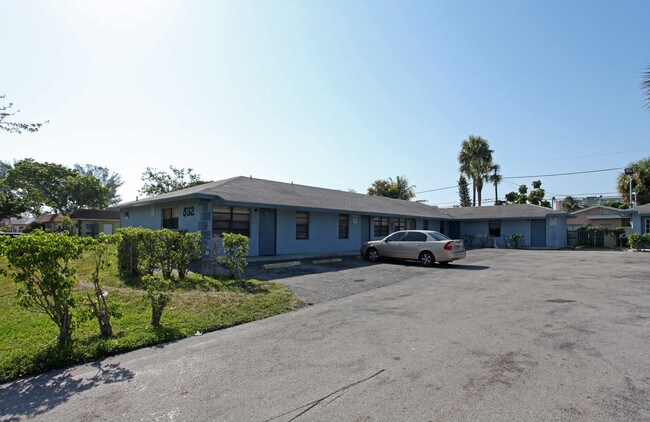532 SW 2nd Ct in Pompano Beach, FL - Foto de edificio - Building Photo