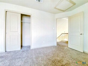 723 Spectrum Dr in New Braunfels, TX - Building Photo - Building Photo