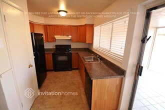 9009 N 56th Ave in Glendale, AZ - Foto de edificio - Building Photo