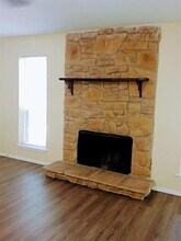 10650 Steppington Dr in Dallas, TX - Building Photo - Building Photo