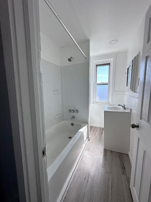 7050 Clinton Rd in Upper Darby Township, PA - Building Photo - Building Photo