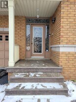 1 Freshspring Dr in Brampton, ON - Building Photo