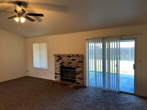 8225 Ellington Ave in Hilmar, CA - Building Photo - Building Photo