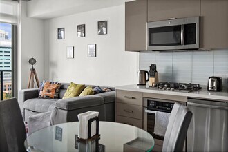 638-611 11 Ave SW in Calgary, AB - Building Photo - Building Photo