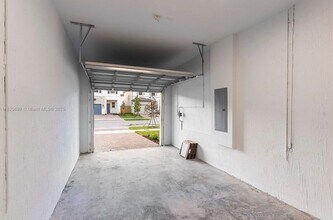 2336 NW 130th St in Westview, FL - Building Photo - Building Photo