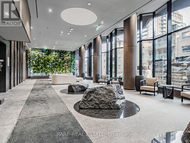 110 Broadway Ave in Toronto, ON - Building Photo - Building Photo