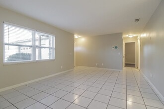 2426 Sable Dr in Kissimmee, FL - Building Photo - Building Photo