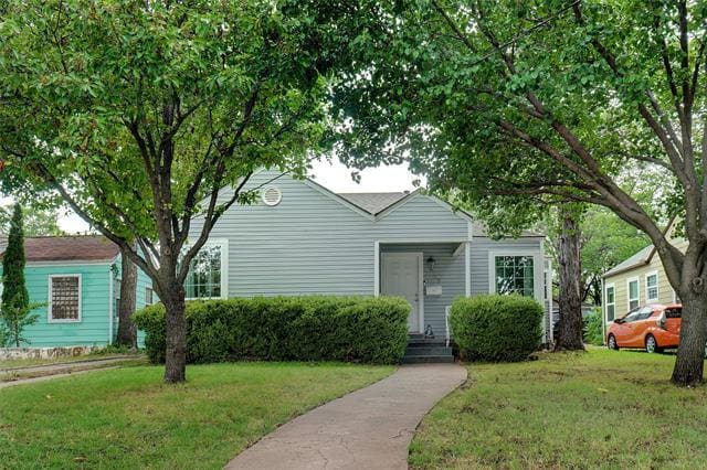 property at 219 Hartsdale Dr