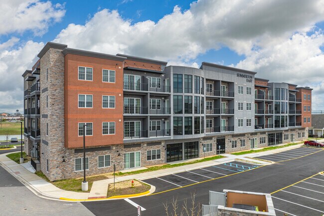 Summerton East in Middletown, DE - Foto de edificio - Building Photo