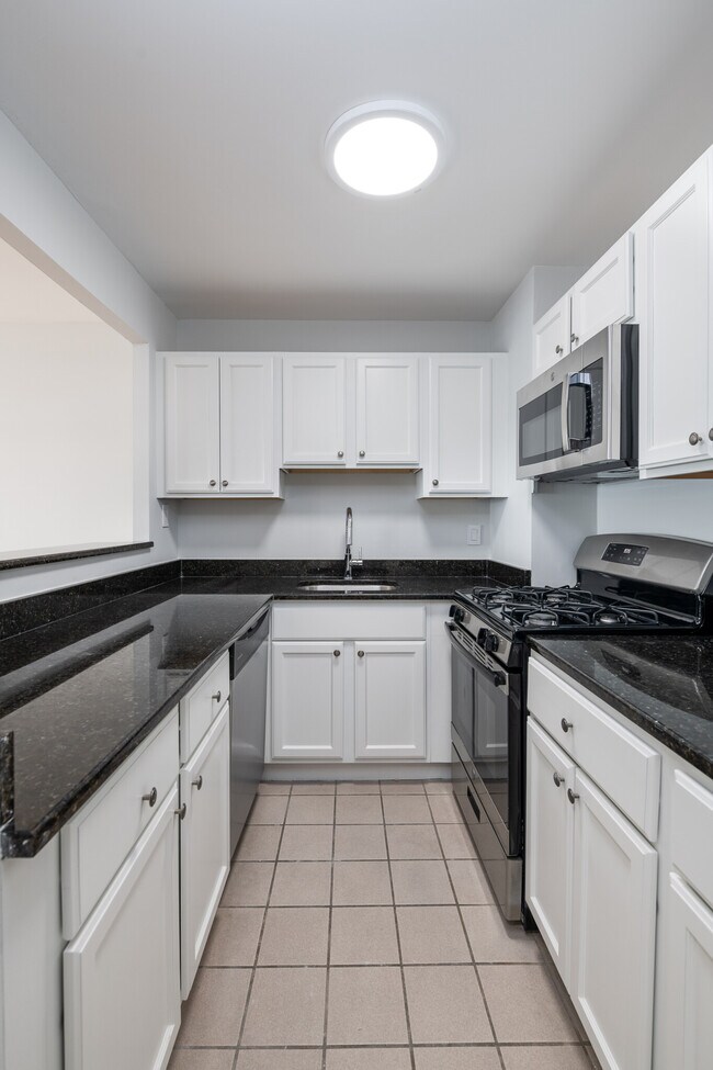 property at 1422 Columbia Rd