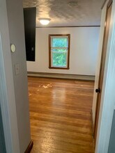 279 Broad St, Unit Apt 2 in Bridgewater, MA - Building Photo - Building Photo